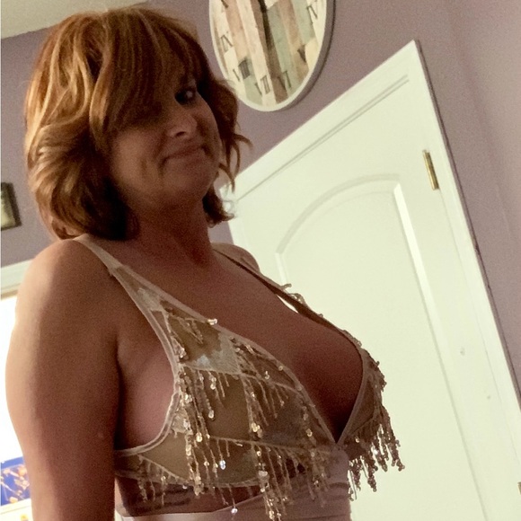 Meet your Posher, Shelly - Picture 7 of 7